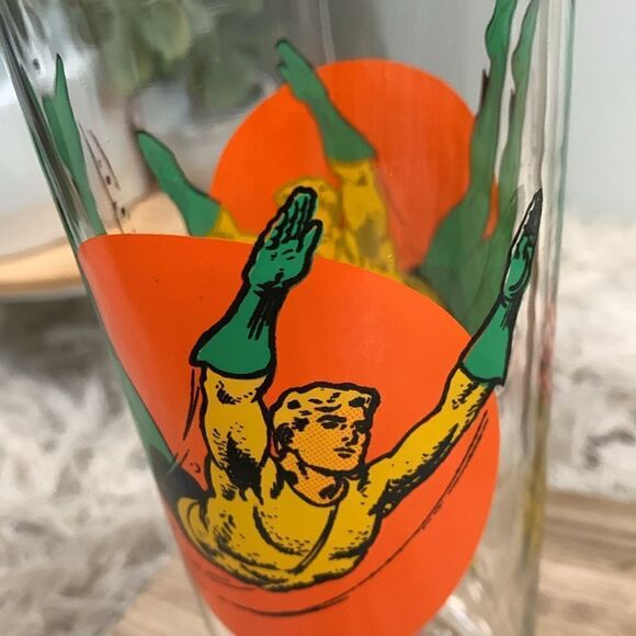 Vintage 1976 Pepsi Super Series Aquaman
DC Comics INC Collector Glass - Picture 5 of 17